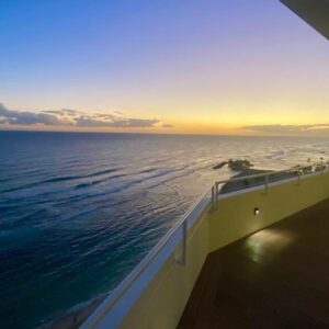 2 Storey Beachfront Penthouse in Marbella, Juan Dolió, DR